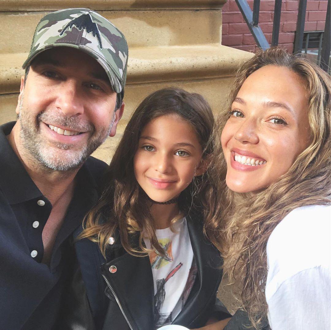 David Schwimmer With His Ex-Wife Zoe Buckman And Their Daughter Cleo Giving An Adorable Photo