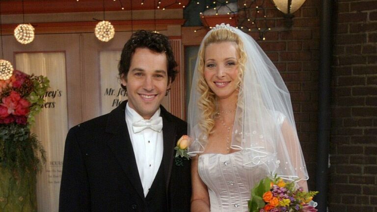 Phoebe’s 10 Boyfriends Ranked From FRIENDS