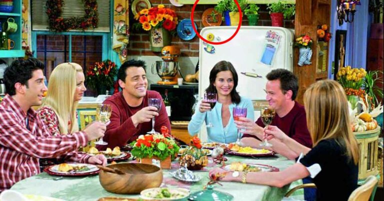 15 FRIENDS Props & Inside Stories Shared By Set Designers