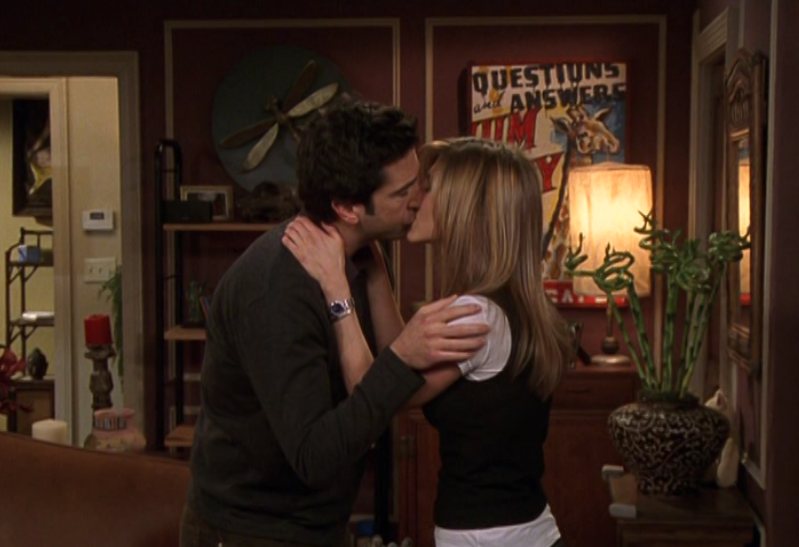 ross and rachel kissing