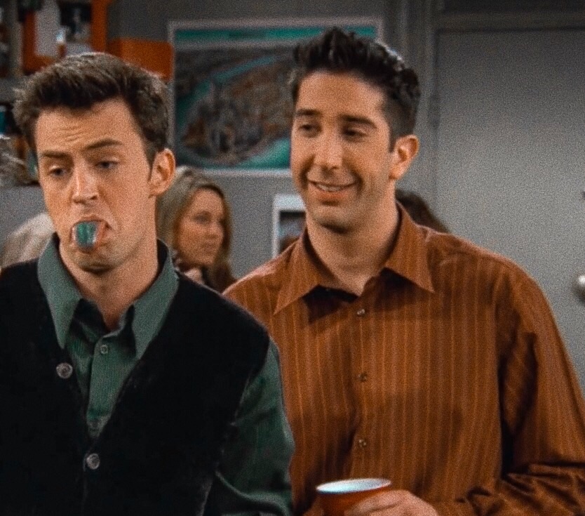 Chandler-sticking-out-tongue-and-Ross